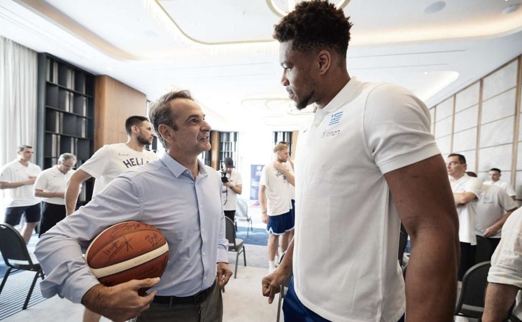 Μητσοτάκης: Το μπασκετικό βίντεο από το Μαξίμου για το Final 4 2026 στην Αθήνα