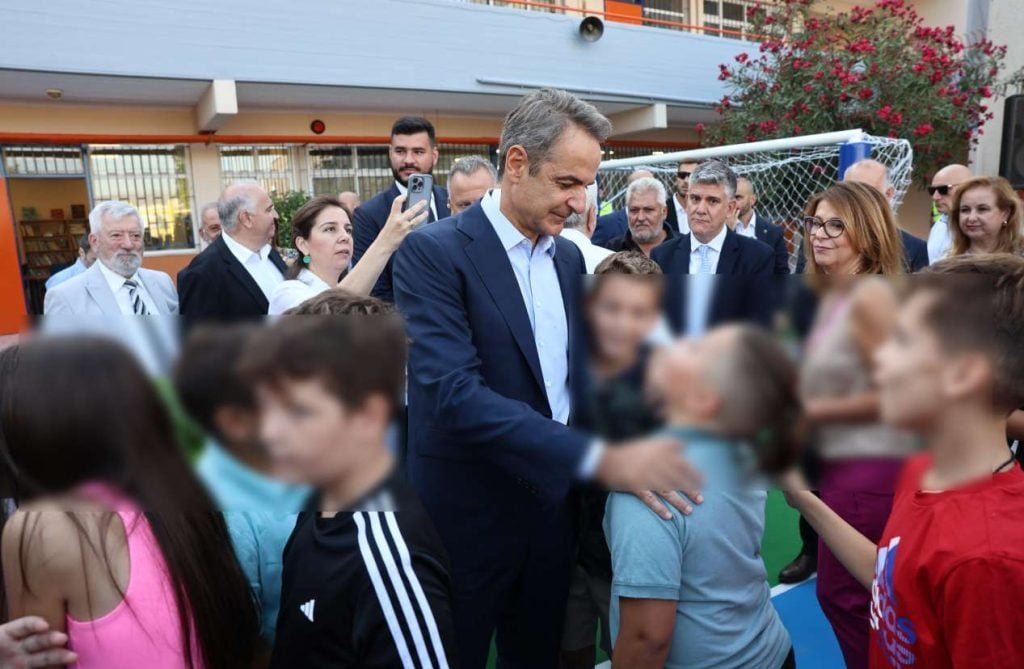 Μητσοτάκης: Νέα σχολική χρονιά με 431 πλήρως ανακατασκευασμένα σχολεία μέσω του «Μαριέττα Γιαννάκου»