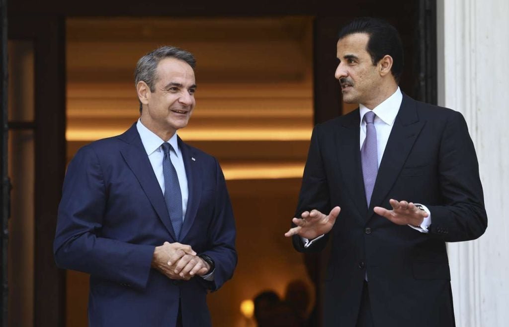 Τηλεφωνική επικοινωνία Μητσοτάκη με τον εμίρη του Κατάρ