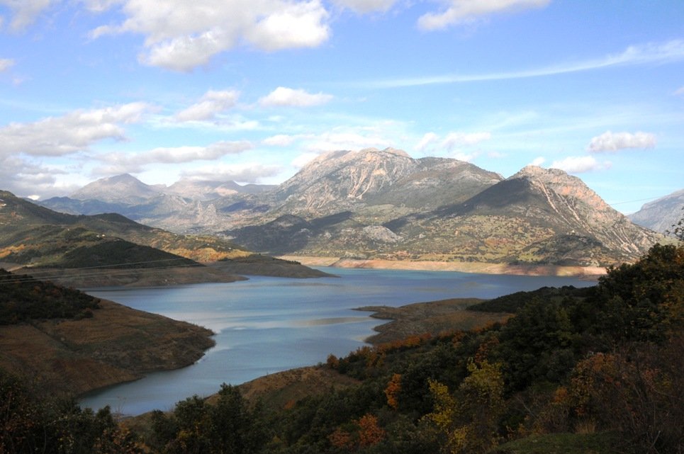 «Καμπανάκι» Meteo για την λίμνη Μόρνου: Έχει την μικρότερη έκταση των τελευταίων τουλάχιστον 10 ετών