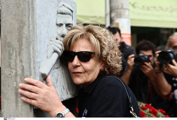 Μάγδα Φύσσα για την αποφυλάκιση Μιχαλολιάκου: «Οι δολοφόνοι έξω και οι αλληλέγγυοι μέσα»