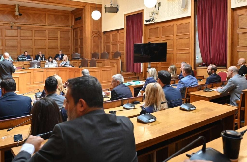 Εξεταστική ΟΠΕΚΕΠΕ: Σύγκρουση με το «καλημέρα» για την εκλογή προεδρείου