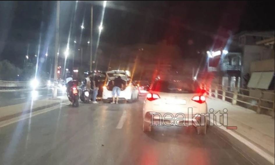 Τροχαίο στο Ηράκλειο: Αυτοκίνητο συγκρούστηκε με δίκυκλο – Κυκλοφοριακό κομφούζιο στο σημείο