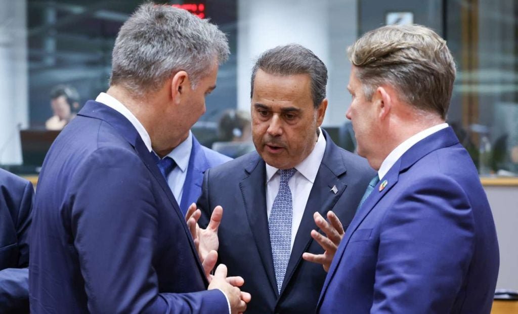 Συνάντηση Παπασταύρου – Γιόργκενσεν – στο επίκεντρο οι «ενεργειακές λεωφόροι» της ΕΕ