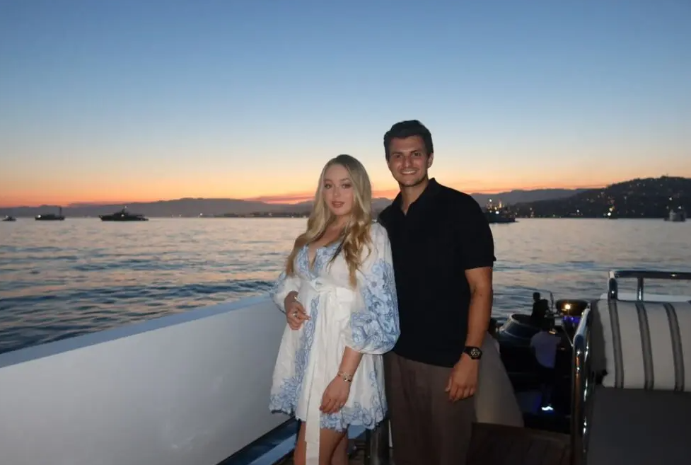 Διακοπές στο σκάφος του Παπαλέκα έκανε η κόρη και ο γαμπρός του Ντόναλντ Τραμπ