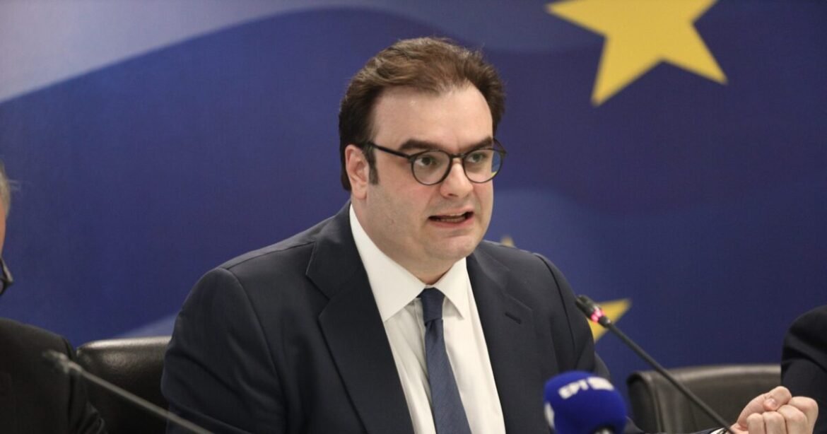 Κυριάκος Πιερρακάκης στη WSJ: Μετά από 10 χρόνια υπαρξιακής κρίσης, η Ελλάδα δεν σκοπεύει να χάσει την οικονομική της δυναμική