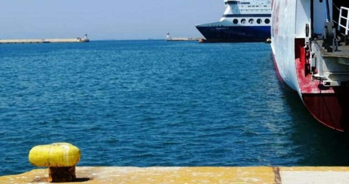 Χίος: Δεν εντοπίστηκε εκρηκτικός μηχανισμός στο οχηματαγωγό πλοίο – Με καθυστέρηση ο απόπλους