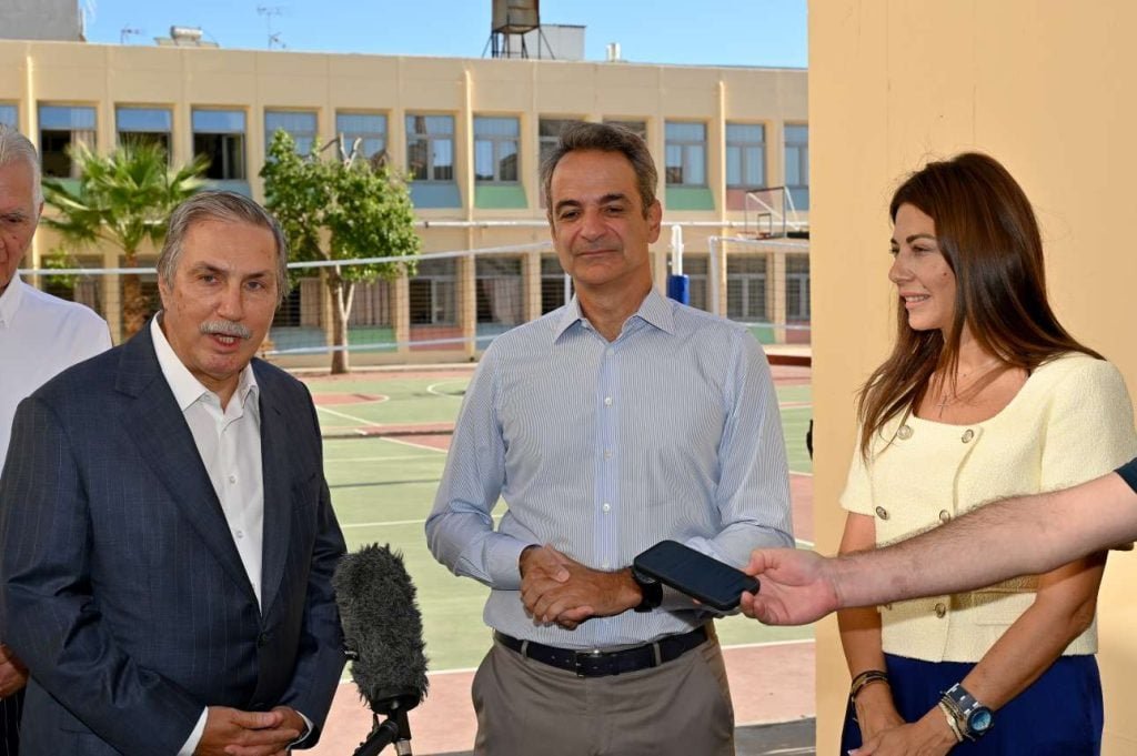 Στα Ωνάσεια Σχολεία στο Περιστέρι ο Πρωθυπουργός: Εργαστήρια καινοτομίας για ένα νέο μοντέλο εκπαίδευσης