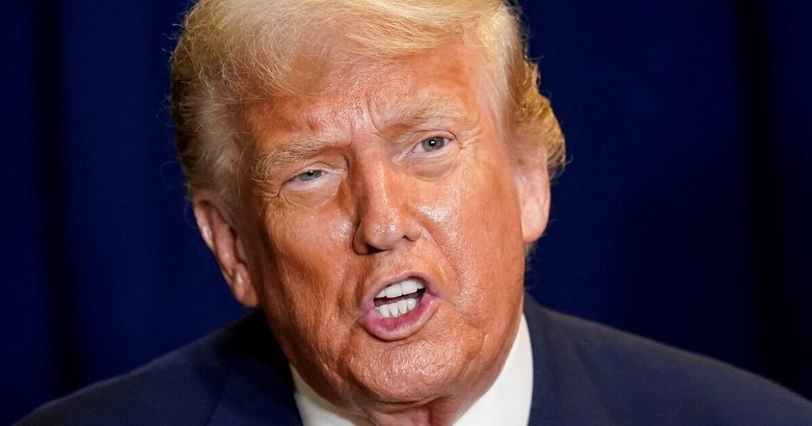 Nέους δασμούς 100% στα φάρμακα με πατέντα σχεδιάζει ο Τραμπ από 1η Οκτωβρίου