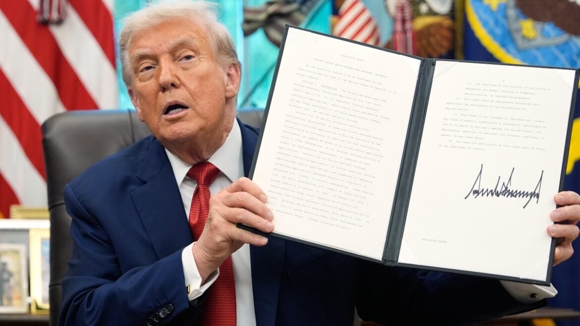 Αυτή είναι η συμφωνία για το TikTok, στα 14 δισ. η αξία του – Ποιοι αμερικανοί μεγιστάνες το εξαγοράζουν από την Κίνα