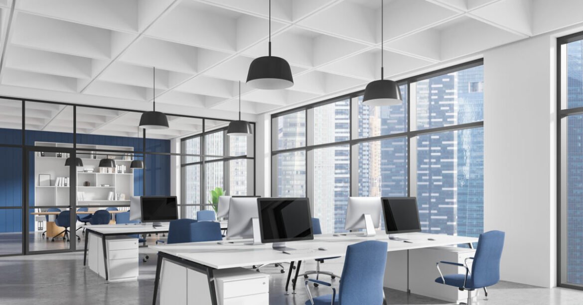 Δημόσιο: Πώς θα μπορούσε να επανέλθει επί τάπητος ο 13ος-14ος μισθός και πόσο πραγματικά θα κοστίσει