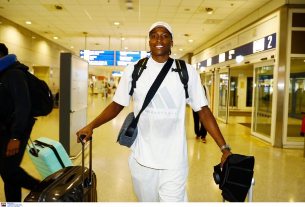 Φρανκ Νιλικίνα: «Οι πρόεδροι του Ολυμπιακού έκαναν ξεκάθαρο το ότι με θέλουν» – Τι είπε για την προφορά του