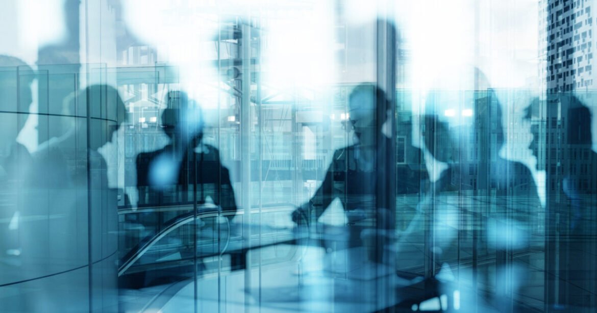 Σφίγγει ο κλοιός στις ΗΠΑ για εξειδικευμένους αλλοδαπούς – Ευκαιρία για την Ευρώπη να αναστρέψει το brain drain