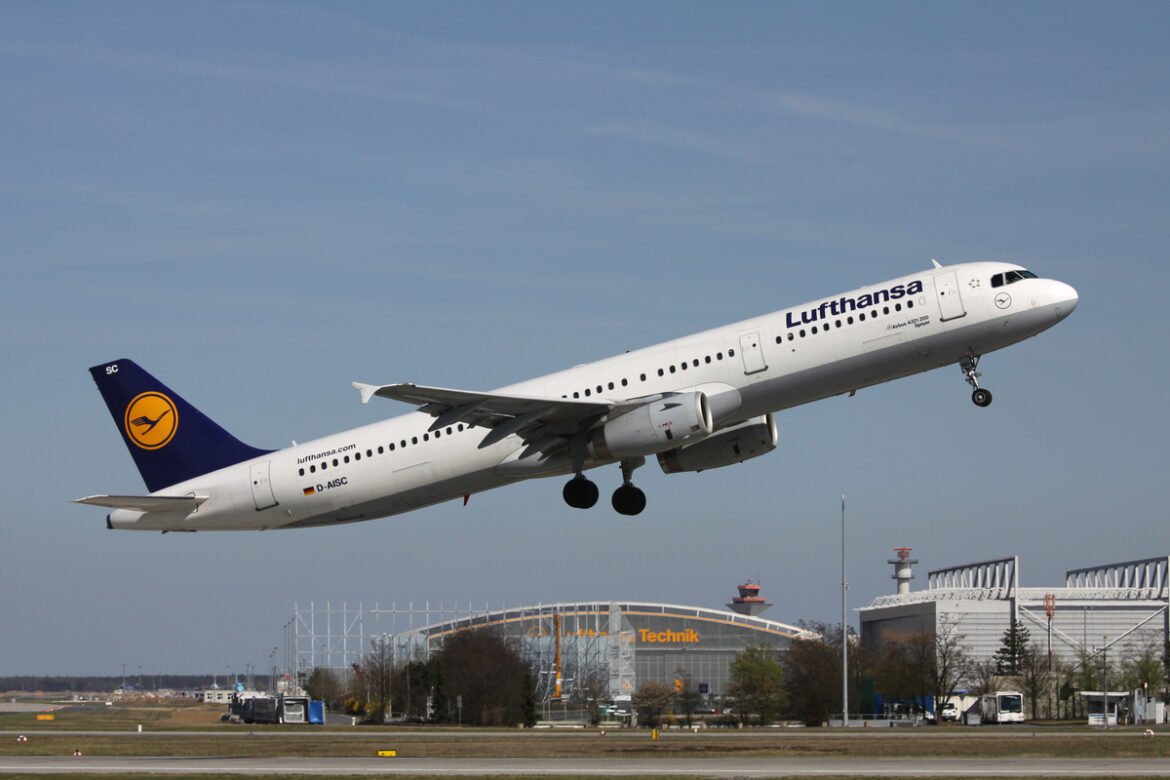 Συνεχίζεται το «γερμανικό δράμα» – 4.000 θέσεις εργασίας καταργεί η Lufthansa
