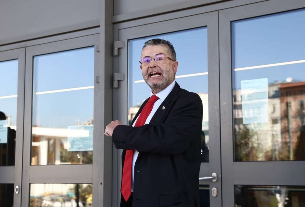 «Πόθεν έσχες»: Aπό €179.000 το 2023, στα €18,4 εκατ. το 2024 o βουλευτής Σαράκης