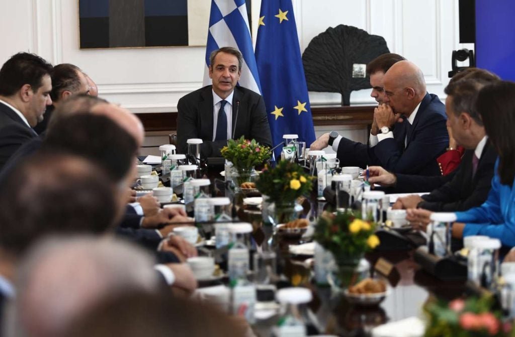 Μητσοτάκης στο Υπουργικό: Μάχη για την αλήθεια από τα Τεμπη και τον ΟΠΕΚΕΠΕ μέχρι την εξωτερική πολιτική και την Αμυνα