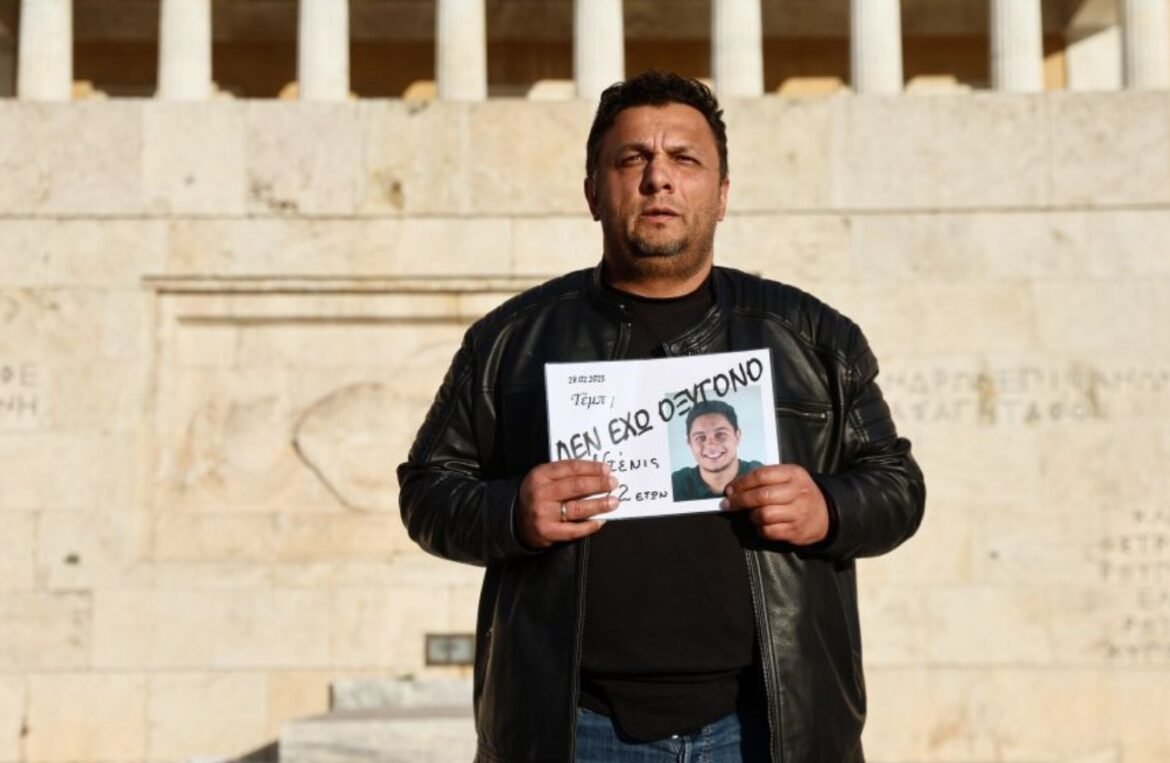 Πάνος Ρούτσι: Συνεχίζει για 18η ημέρα την απεργία πείνας – «Η ανακοίνωση του ΕΚΑΒ δεν ισχύει, θα το πάω