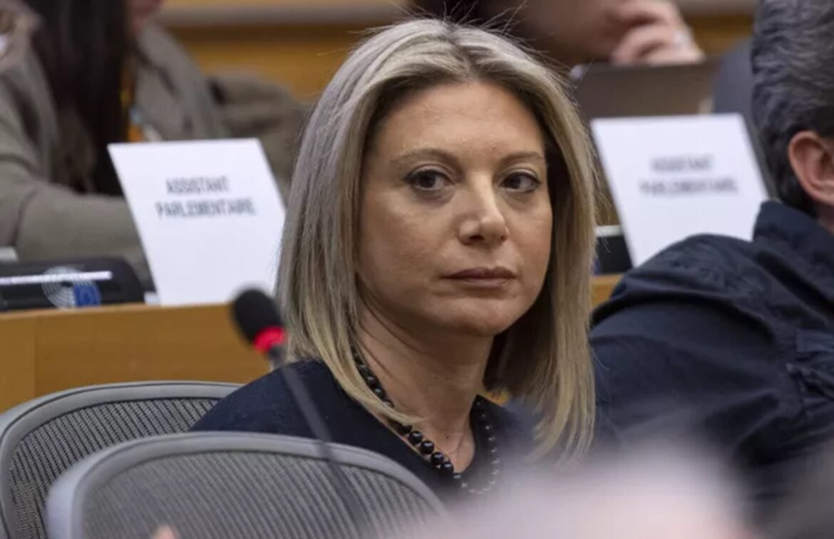 Μαρία Καρυστιανού: Απαγορεύουν η εκταφή να γίνει παρουσία και με συμμετοχή τεχνικών συμβούλων των συγγενών 