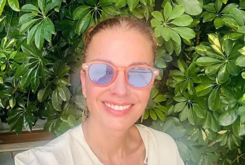 Η Τζίνα Αλιμόνου και ο πρώην σύντροφός της στο αστυνομικό τμήμα για περιστατικό ενδοοικογενειακής βίας