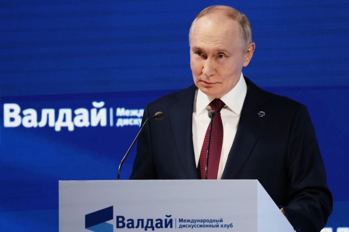 Το νέο δόγμα Πούτιν: «Τρολάρει» την Ευρώπη, φλερτάρει με τις ΗΠΑ και τον Τραμπ