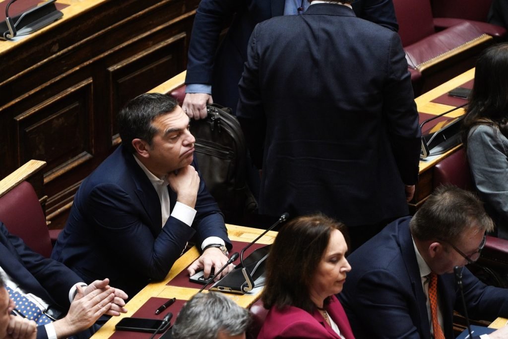 Πάμε γι’ άλλα: Παραιτήθηκε ο Αλέξης Τσίπρας από βουλευτής του ΣΥΡΙΖΑ