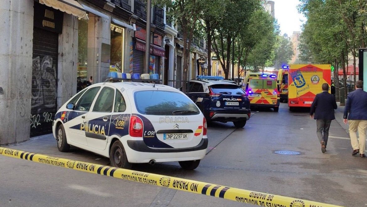 Ισπανία: Κατέρρευσε εξαώροφο κτήριο στη Μαδρίτη – Φόβοι για εγκλωβισμένους στα ερείπια (βίντεο)