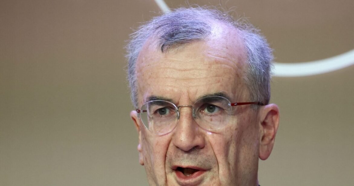 Βιλερουά ντε Γκαλό: Το έλλειμμα της Γαλλίας πρέπει να μειωθεί