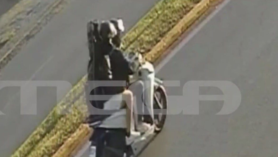 Μεσσηνία: Φωτογραφίες δείχνουν τον δολοφόνο με το σκούτερ λίγο πριν από το διπλό φονικό – Επέβαινε και