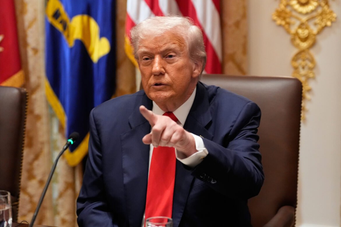 Απίστευτο ξέσπασμα Τραμπ κατά του Αυστραλού πρέσβη: «Δεν σε συμπαθώ και δεν πρόκειται να το κάνω ποτέ»