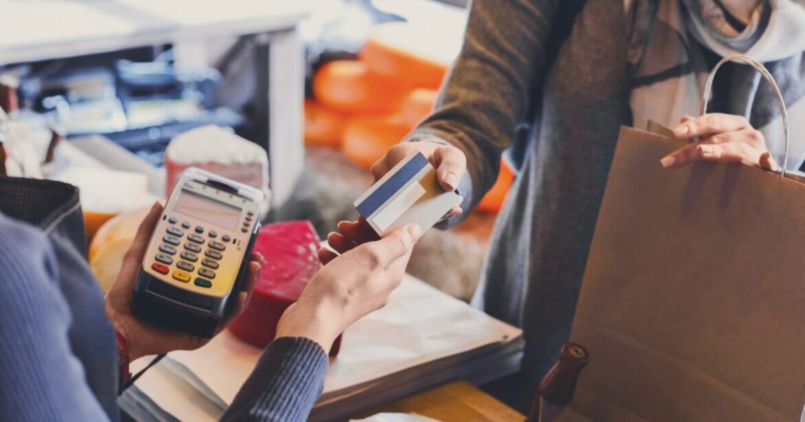 Το νέο σχέδιο για το «άνοιγμα» του λιανεμπορίου και την προσέλκυση Άμεσων Ξένων Επενδύσεων