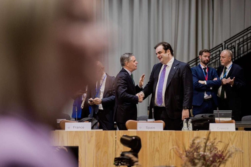 Πυκνό πρόγραμμα επαφών Πειρρακάκη στην Ουάσινγκτον – Ποιους είδε