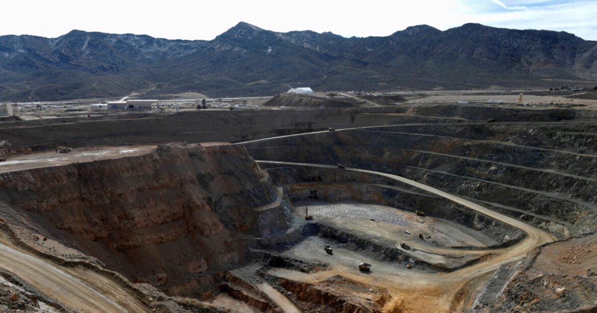 Οι εξαγωγές σπάνιων γαιών της Κίνας μειώνονται καθώς κλιμακώνονται οι τριβές με τις ΗΠΑ