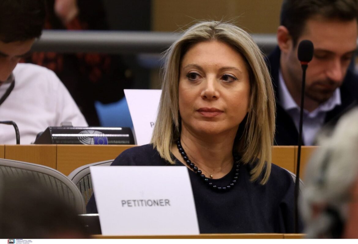 Καρυστιανού στο Politico: Θέλω να δω κάτι καινούργιο, όπως και ένα μεγάλο μέρος της κοινωνίας