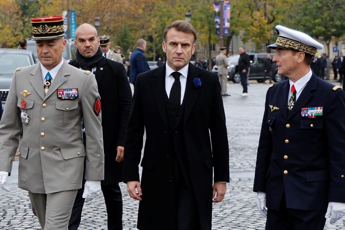 Αρχηγός γαλλικού ΓΕΣ: Εμφανίζει σαν «μπαμπούλα» την Ρωσία για να δικαιολογήσει την αύξηση των στρατιωτικών δαπανών