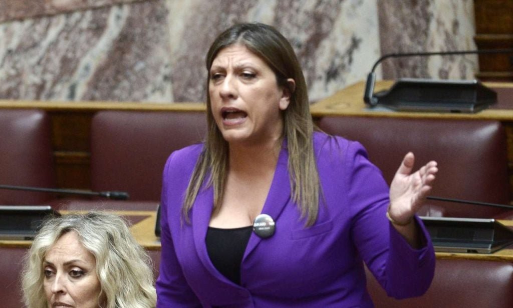 Νέο σόου Κωνσταντοπούλου για τον «κόφτη» στη Βουλή