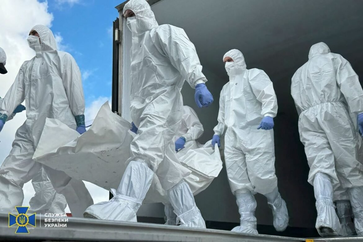 Πόλεμος στην Ουκρανία: Νέα ανταλλαγή νεκρών στρατιωτών – Χιλιάδες οι επιστροφές από τη Ρωσία, δεκάδες από το Κίεβο