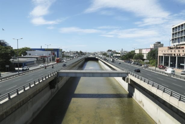 Σε πλήρη εξέλιξη το έργο αντιπλημμυρικής θωράκισης της Αττικής – «Τα προβλήματα είναι βαθιά ριζωμένα και δεν