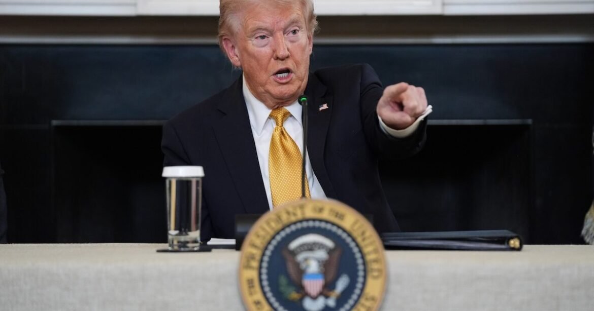 «Θα τους σκοτώσουμε» – Ο Τραμπ υπόσχεται περισσότερες επιθέσεις στη Λατινική Αμερική