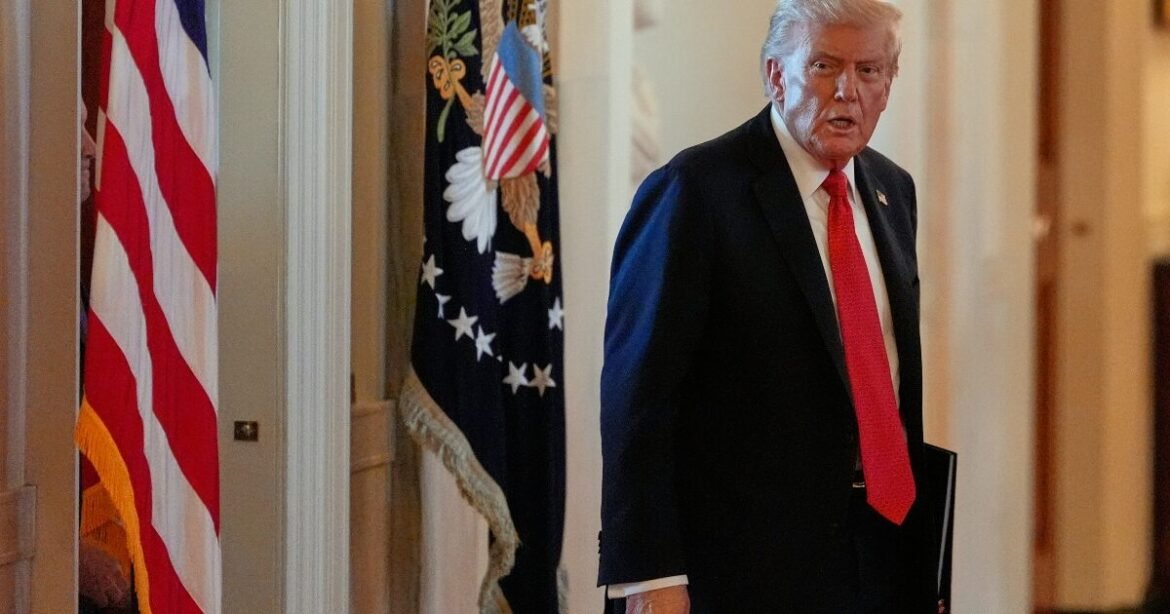 Πώς ο Τραμπ μπορεί να γίνει και τρίτη φορά πρόεδρος των ΗΠΑ – Βρέθηκε το «παραθυράκι»