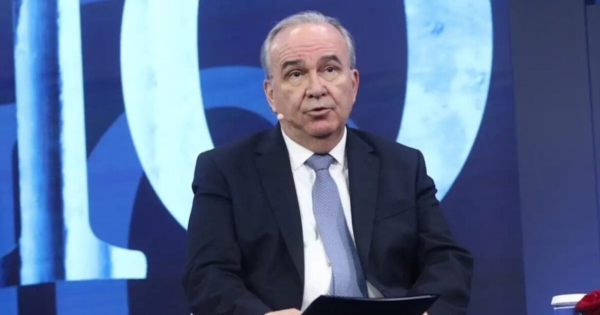 Παπαθανάσης: Διαπραγματευόμαστε νέο πρόγραμμα για τo στεγαστικό με τους ευρωπαίους εταίρους μας