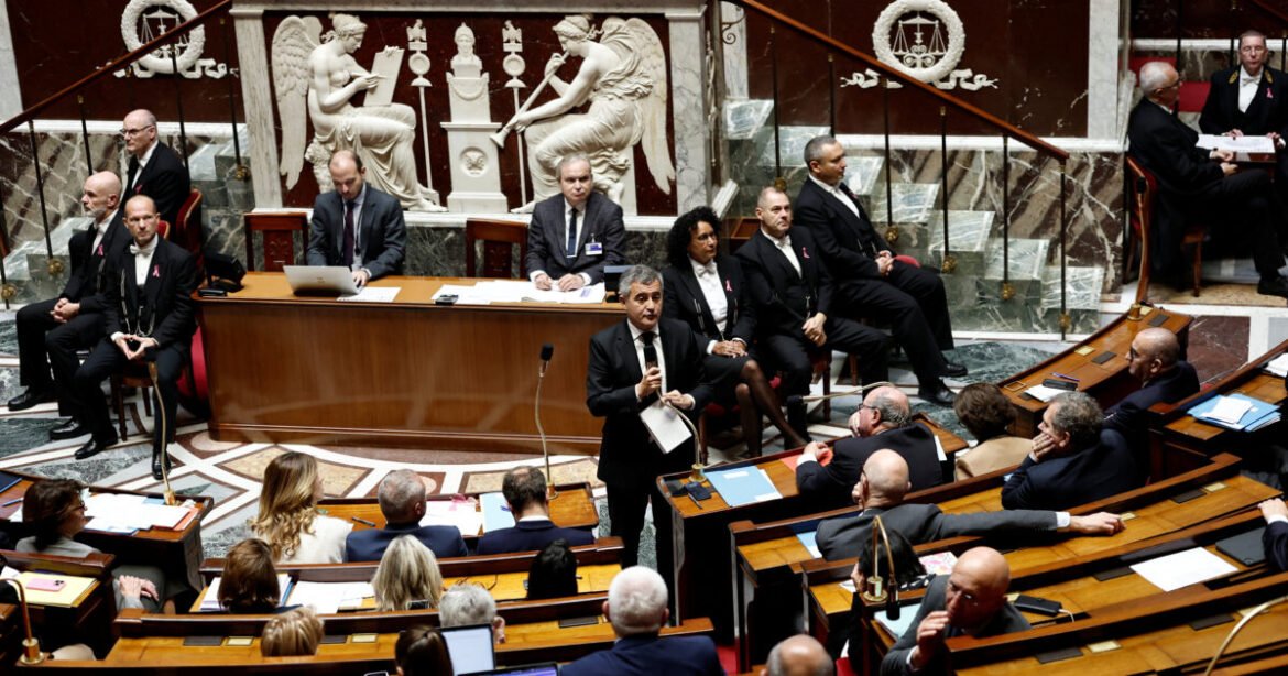 Η γαλλική κυβέρνηση δηλώνει ότι αντιτίθεται στην πρόταση των σοσιαλιστών για τον φόρο πλούτου