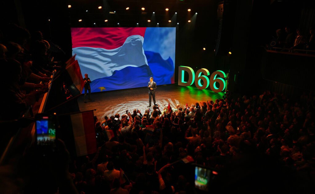 Εκλογικό θρίλερ στην Ολλανδία: Ο φιλοευρωπαίος Γέτεν και ο ακροδεξιός Βίλντερς μοιράζονται την πρωτιά