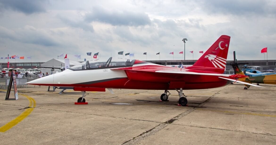 Η Ισπανία αγοράζει 45 εκπαιδευτικά αεροσκάφη από την Τουρκία – Deal 3,1 δισ. ευρώ