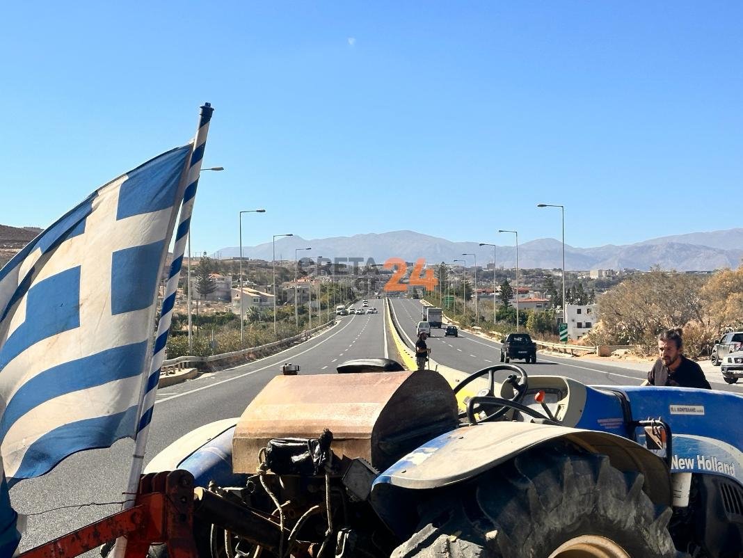 Κρήτη: Παραμένουν στους δρόμους οι αγρότες – «Αν χρειαστεί θα φέρουμε τα πρόβατα στον ΒΟΑΚ»