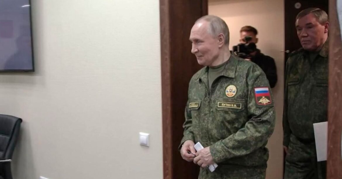 Επικοινωνιακή «ντρίπλα» Πούτιν: Καλεί τα δυτικά ΜΜΕ για ρεπορτάζ στα περικυκλωμένα ουκρανικά στρατεύματα