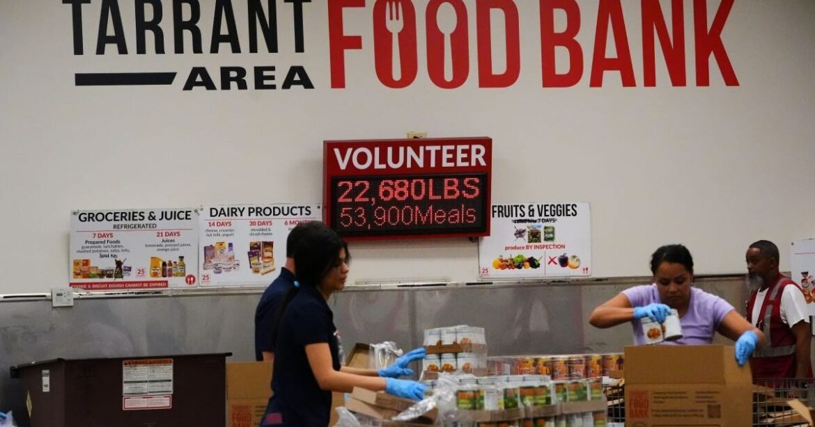 ΗΠΑ: Πολιτείες κηρύσσουν κατάσταση έκτακτης ανάγκης για να στηρίξουν τα συσσίτια 42 εκατ. Αμερικανών