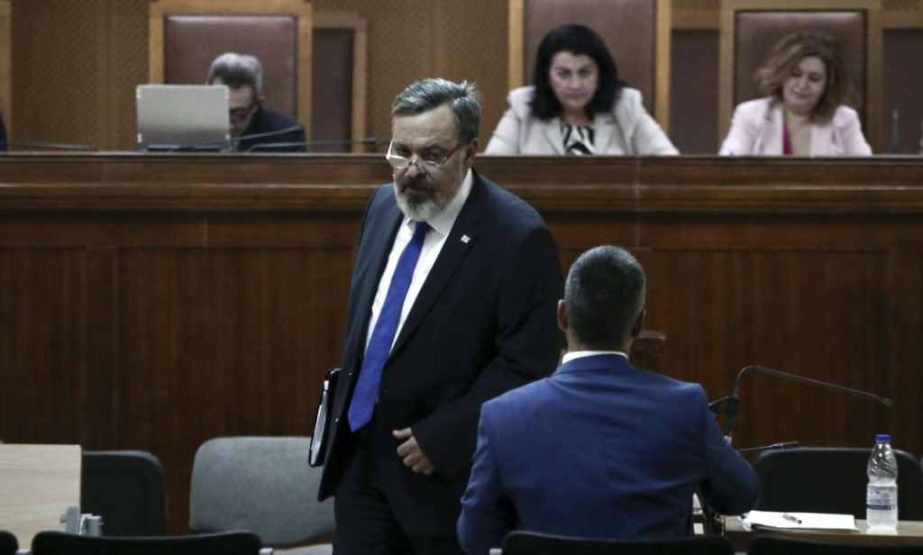 Ο Παππάς της Χρυσής Αυγής για ναζιστικές φωτογραφίες: «Ημουν νέος και πιο… ρομαντικός τότε»