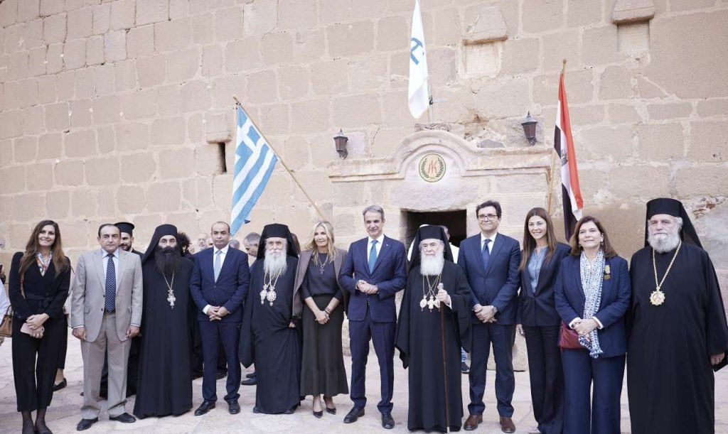Μητσοτάκης στην ενθρόνιση του Αρχιεπισκόπου Σινά Συμεών: Η Ελλάδα προστάτης και αρωγός της Μονής