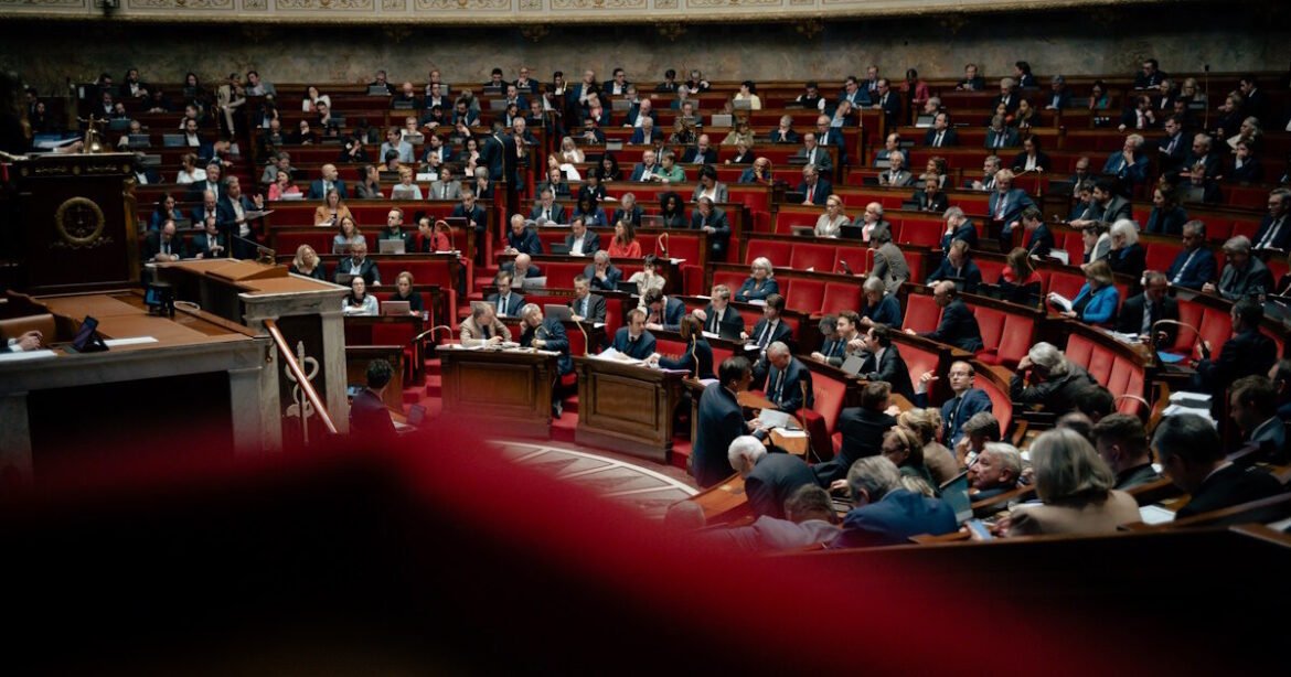 Η Γαλλική Εθνοσυνέλευση απορρίπτει προτάσεις για φόρο πλούτου για τον προϋπολογισμό
