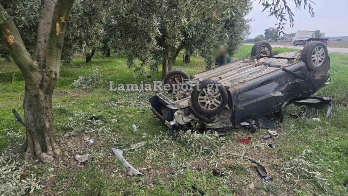 Φθιώτιδα: Δύο φίλοι νεκροί σε τροχαίο – Το αυτοκίνητο εξετράπη της πορείας του και «καρφώθηκε» σε ελιά